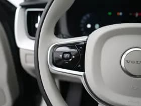 Volvo XC60 thumbnail 35