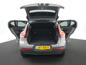 Volvo EX40 thumbnail 13