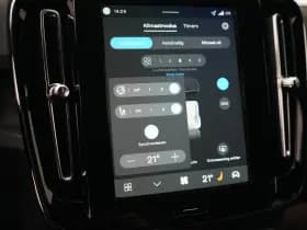 Volvo EX40 thumbnail 38