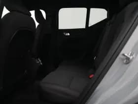 Volvo EX40 thumbnail 9