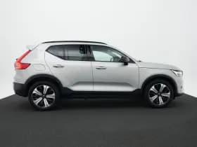 Volvo XC40 thumbnail 4