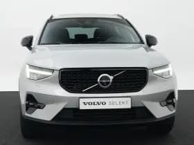 Volvo XC40 thumbnail 5