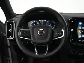 Volvo XC40 thumbnail 43