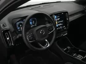 Volvo XC40 thumbnail 8