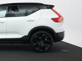 Volvo XC40 thumbnail 31