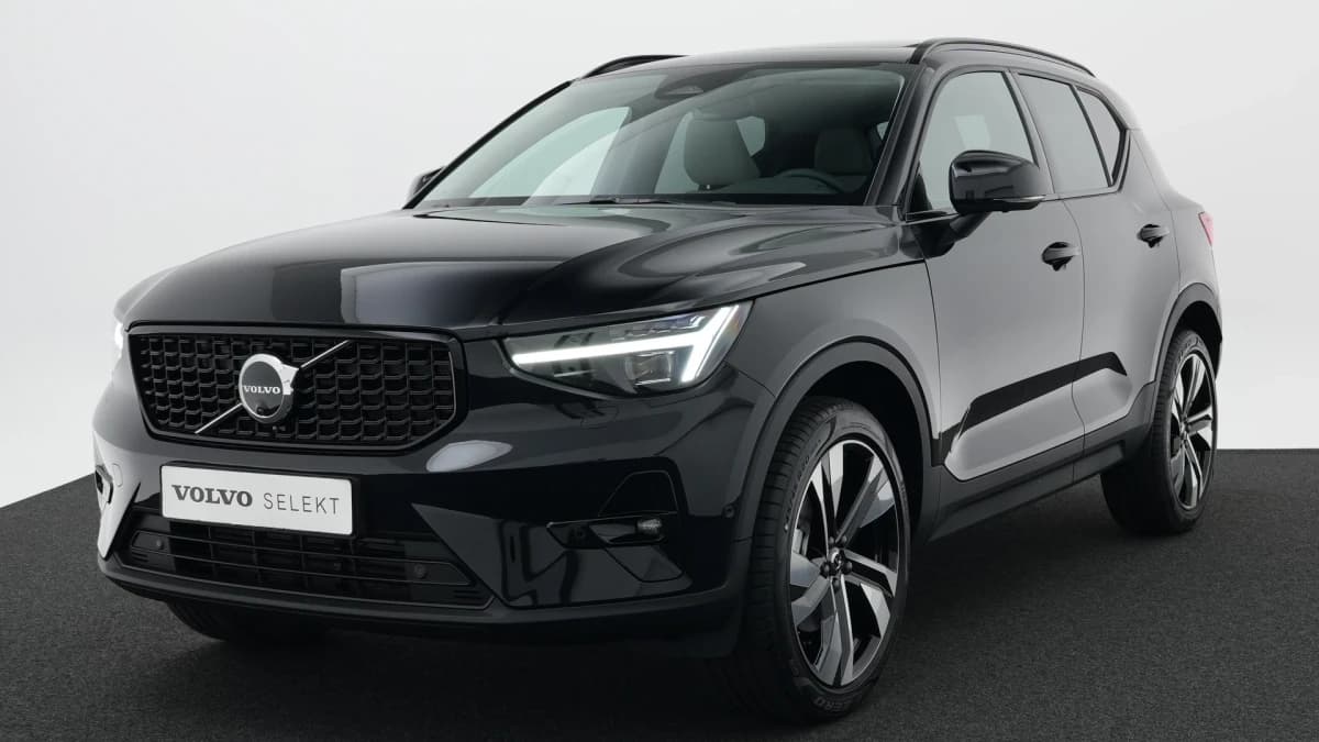 Volvo XC40 — foto 1