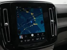 Volvo XC40 thumbnail 18