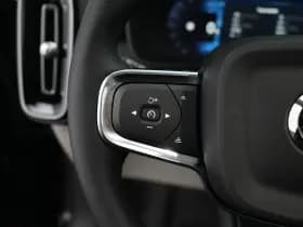 Volvo XC40 thumbnail 33