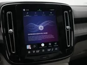 Volvo XC40 thumbnail 35