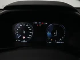Volvo XC40 thumbnail 18