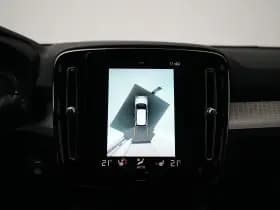 Volvo XC40 thumbnail 24