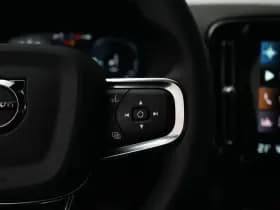 Volvo XC40 thumbnail 32