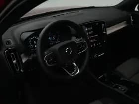 Volvo XC40 thumbnail 8