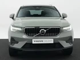 Volvo XC40 thumbnail 5