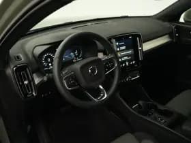 Volvo XC40 thumbnail 8