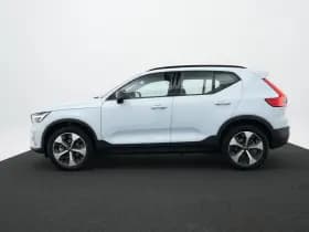 Volvo XC40 thumbnail 3
