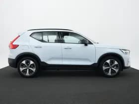 Volvo XC40 thumbnail 4