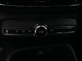 Volvo XC40 thumbnail 43
