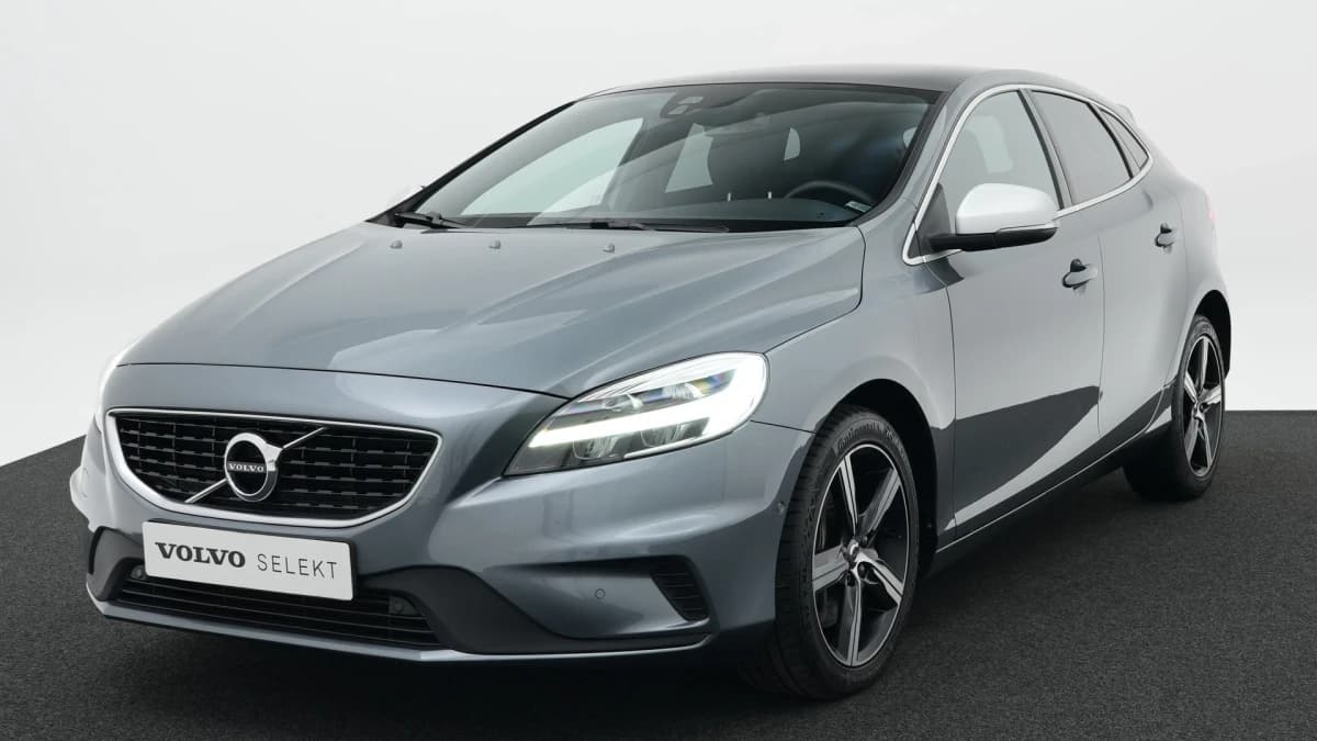 Volvo V40 — foto 1