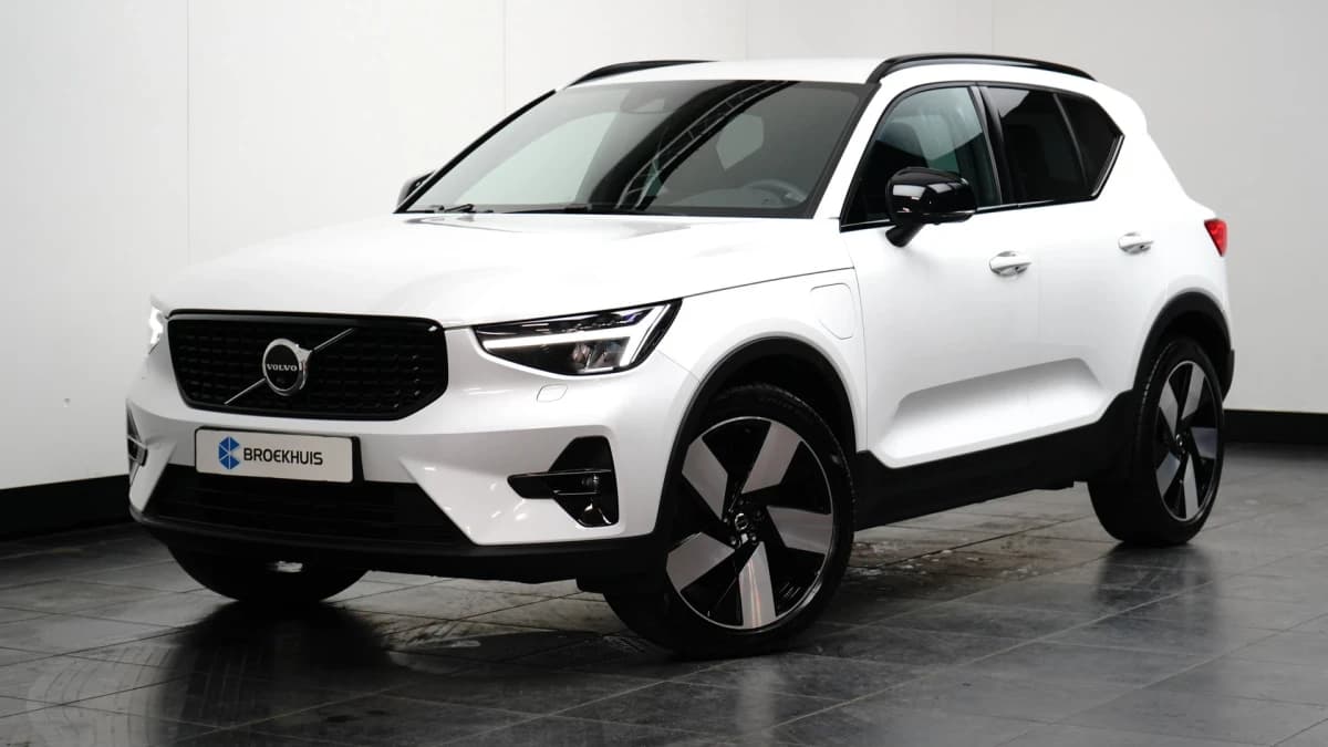 Volvo XC40 — foto 1