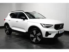 Volvo XC40 thumbnail 3