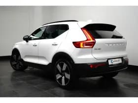 Volvo XC40 thumbnail 4