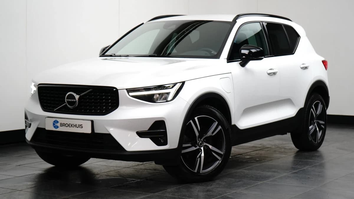 Volvo XC40 — foto 1