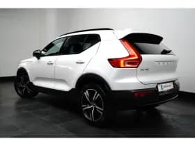 Volvo XC40 thumbnail 5