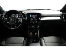Volvo XC40 thumbnail 6