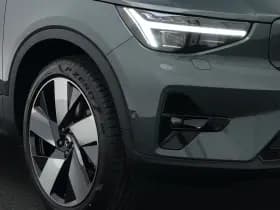 Volvo EX40 thumbnail 16