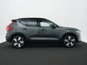 Volvo EX40 thumbnail 4