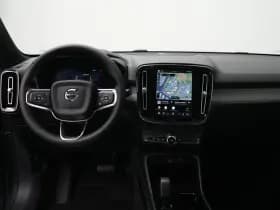Volvo EX40 thumbnail 7