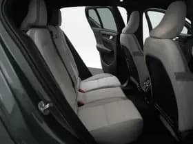 Volvo EX40 thumbnail 10