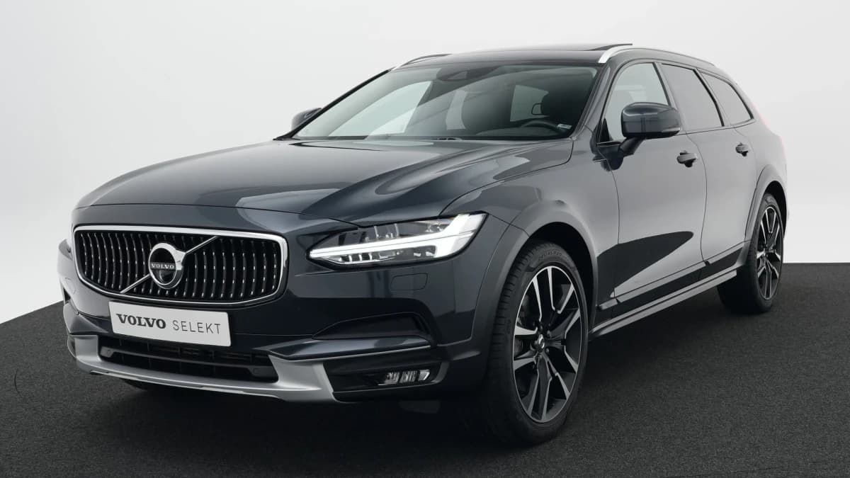 Volvo V90 — foto 1