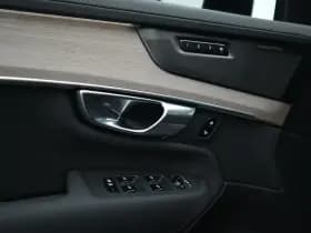 Volvo XC90 thumbnail 23