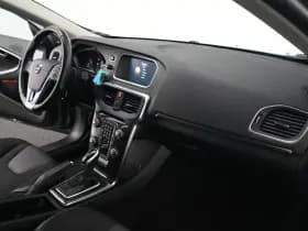 Volvo V40 thumbnail 11