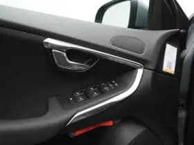Volvo V40 thumbnail 23