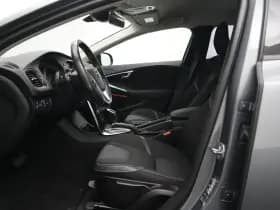 Volvo V40 thumbnail 8