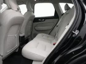 Volvo XC60 thumbnail 9
