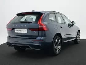 Volvo XC60 thumbnail 2