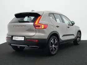 Volvo XC40 thumbnail 2