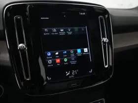Volvo XC40 thumbnail 42