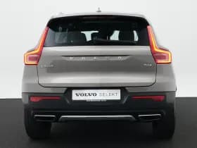 Volvo XC40 thumbnail 6