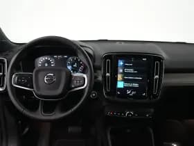 Volvo XC40 thumbnail 7