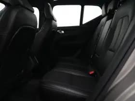 Volvo XC40 thumbnail 10