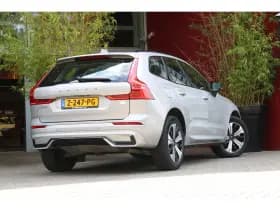 Volvo XC60 thumbnail 2