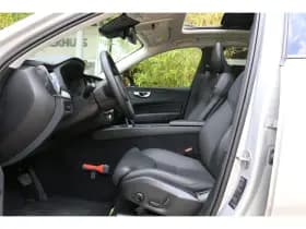 Volvo XC60 thumbnail 5