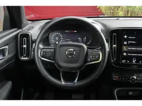 Volvo XC40 thumbnail 11