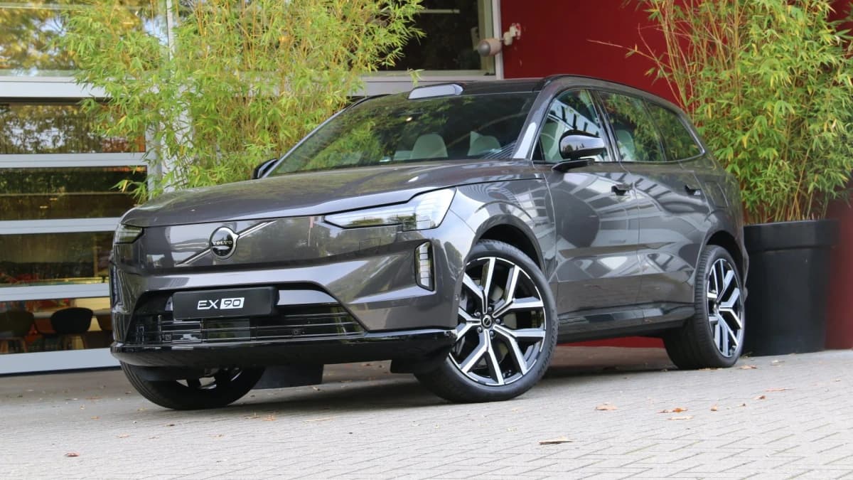 Volvo EX90 — foto 1