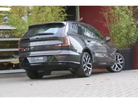 Volvo EX90 thumbnail 2
